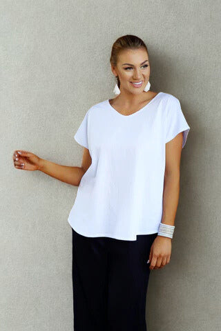 Mojo Scoop Tee